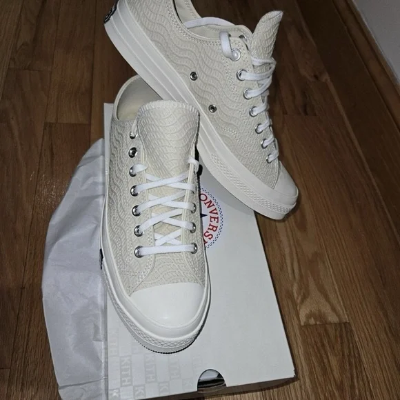 Kith Converse green and off white